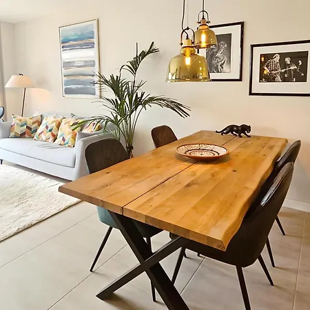 Vanian Village Dream Getaway By Lica Homes Apartment